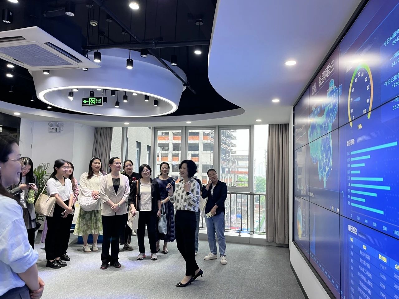 宁波市妇联执委考察团一行莅临健培科技考察调研-新闻动态|健培科技